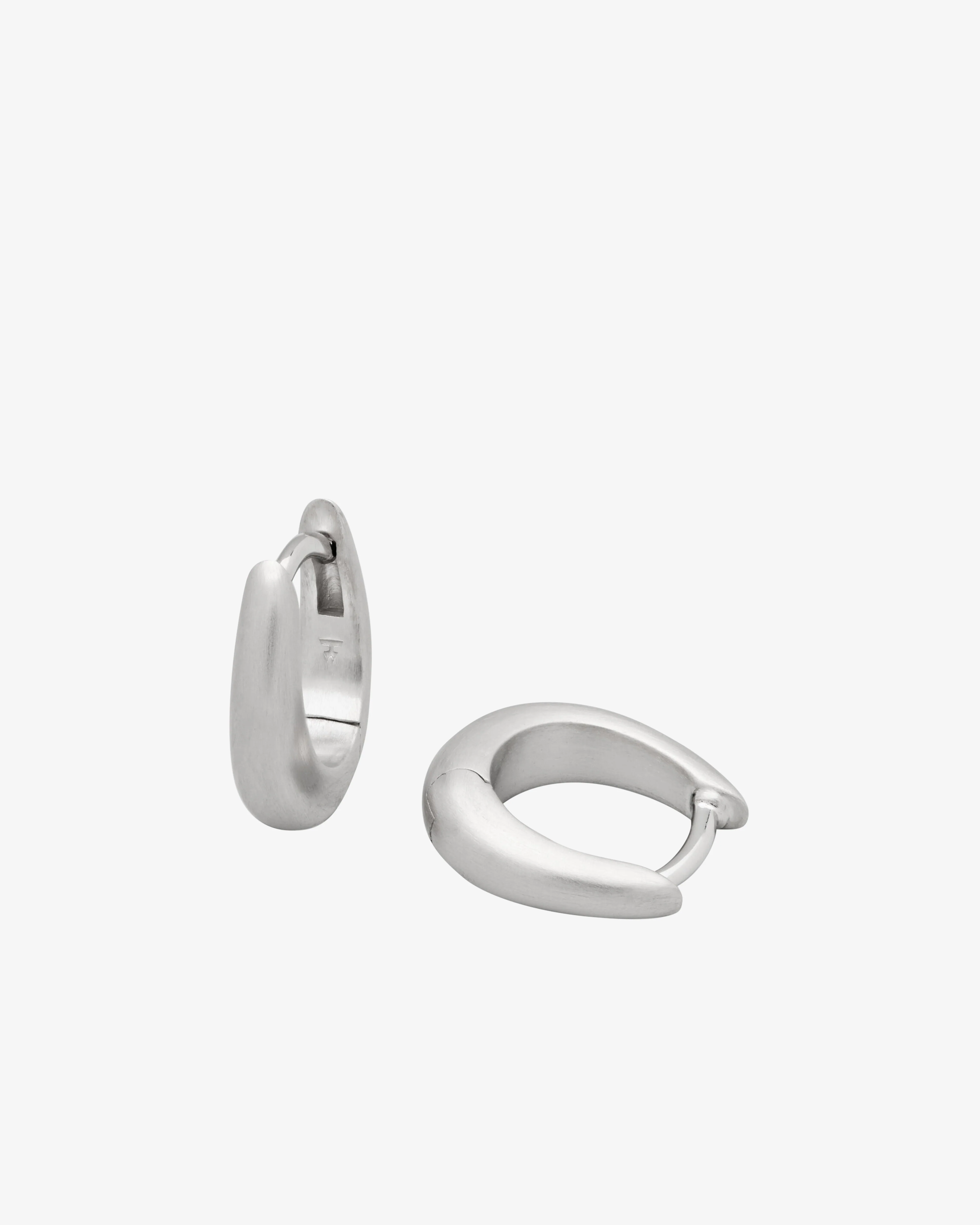 Tom Wood - Liz Huggies - (Sterling Silver)