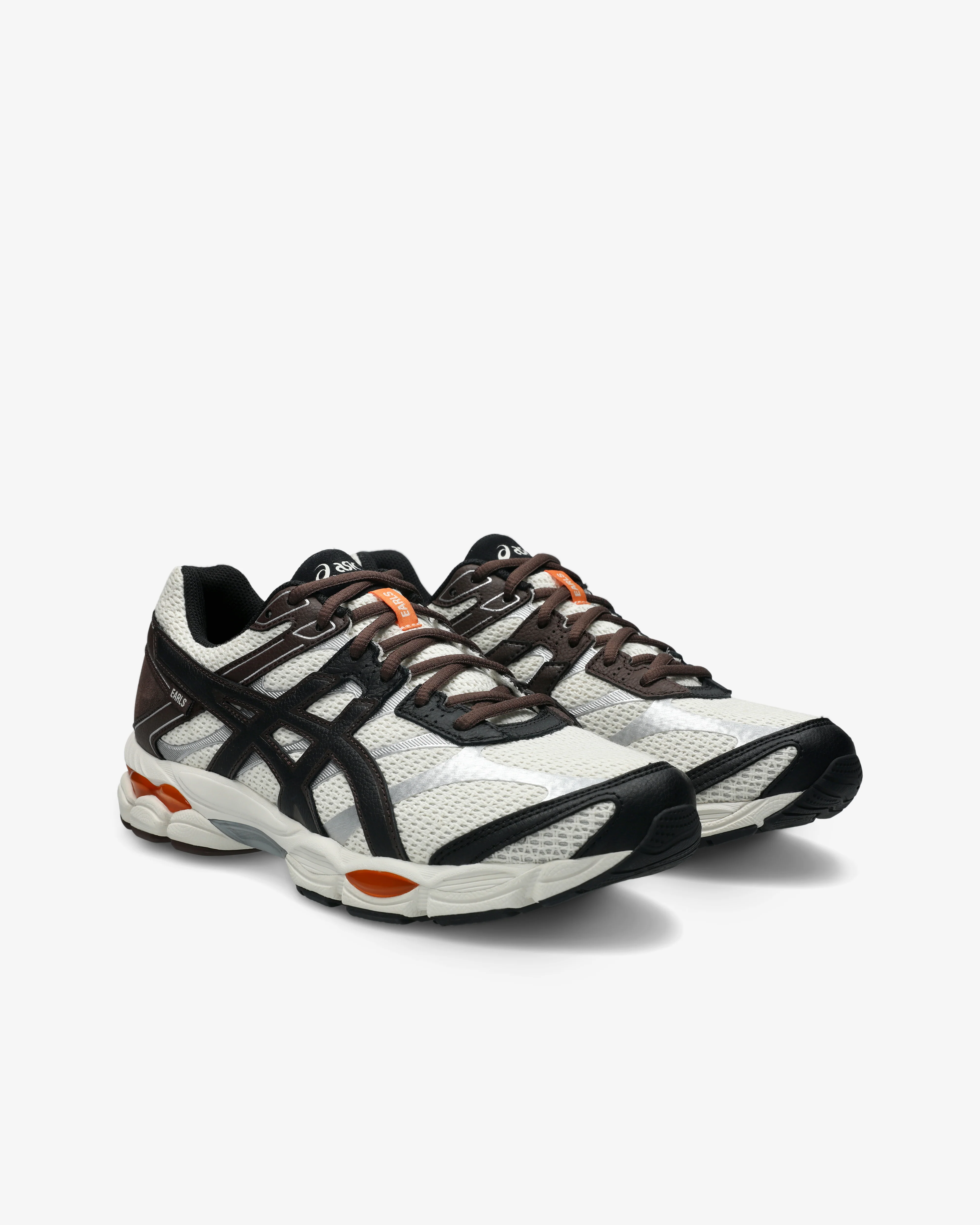 Asics - Men's Earls Collection Gel-Cumulus 16 Sneakers - (Milk/Black)