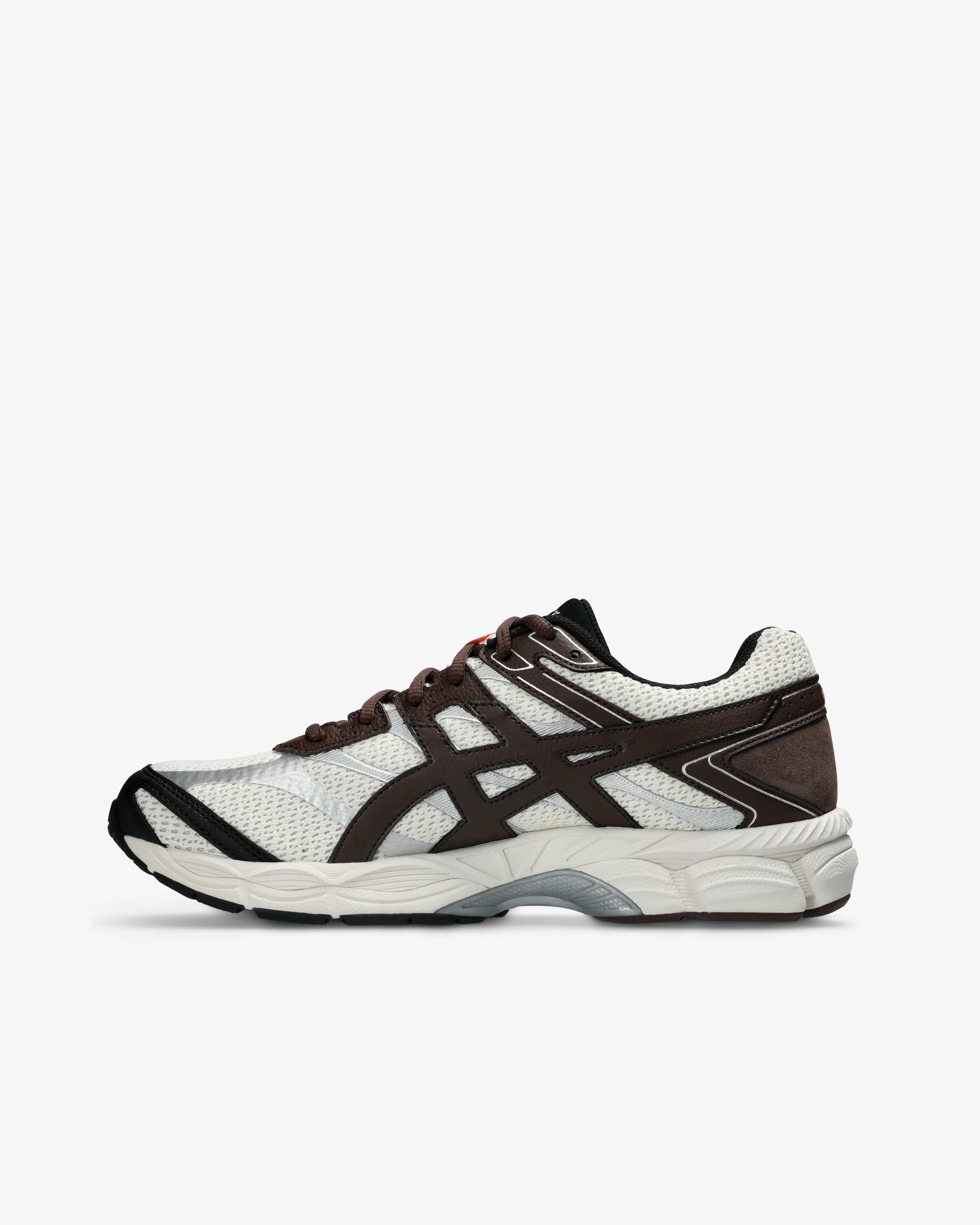Asics - Men's Earls Collection Gel-Cumulus 16 Sneakers - (Milk/Black)