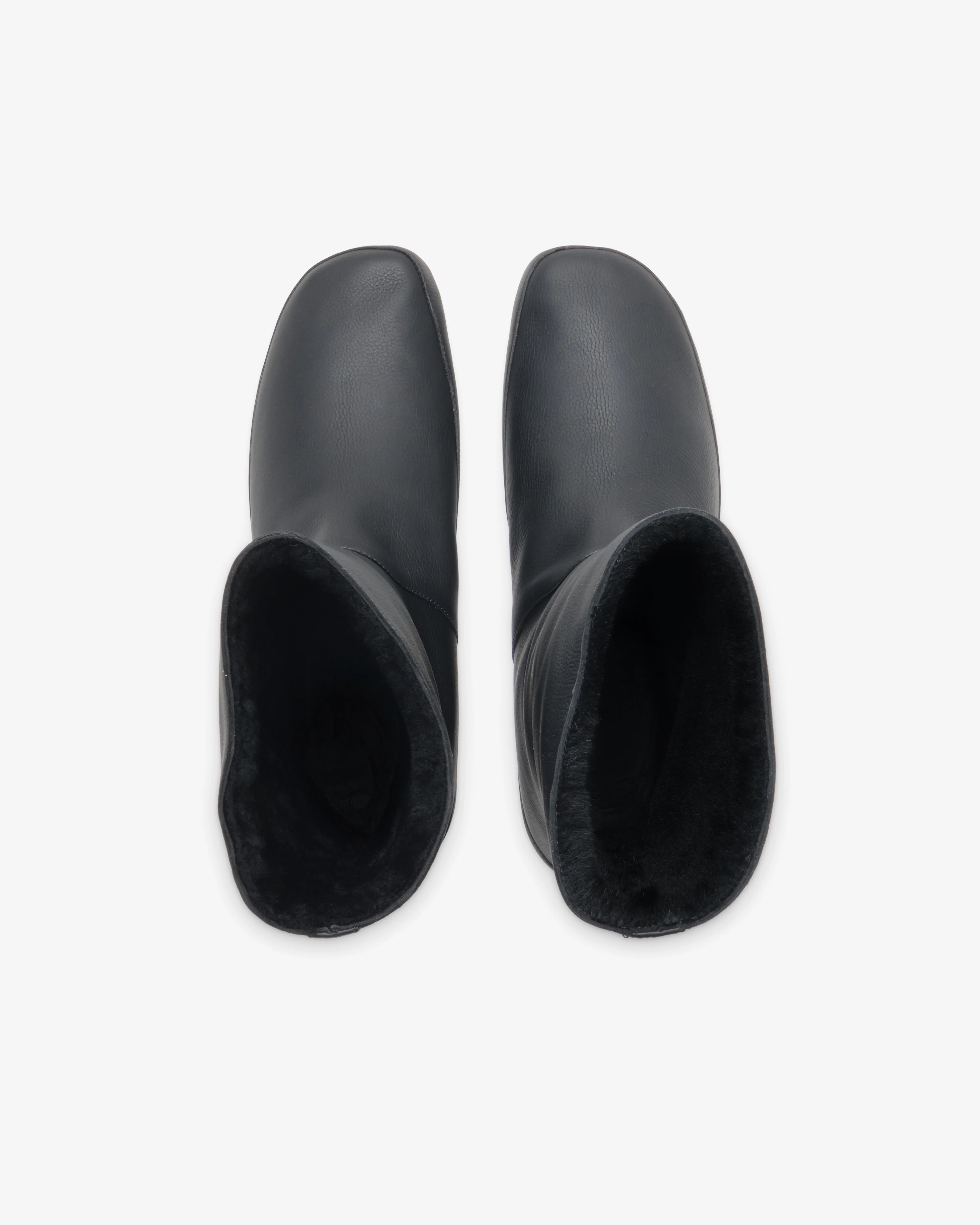 The Row - Women's Toni Boot - (Black)