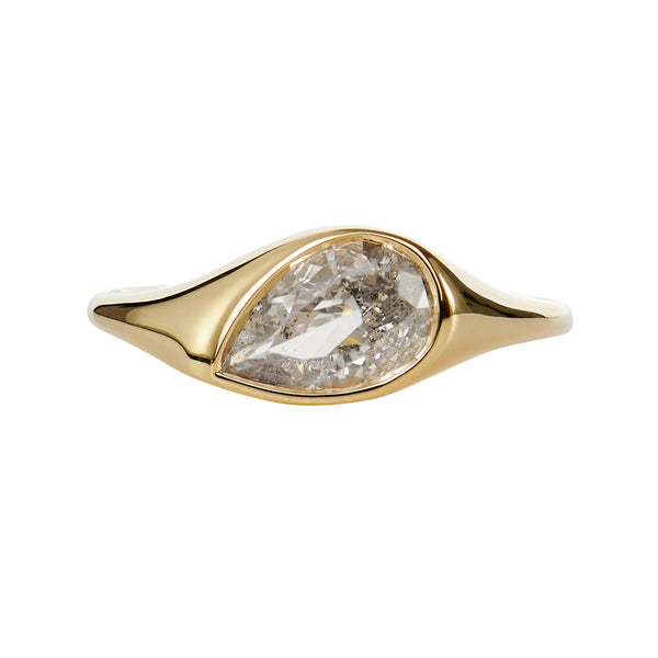 Artëmer - Pear Cut Diamond Signet Ring - (Yellow Gold/Diamond)