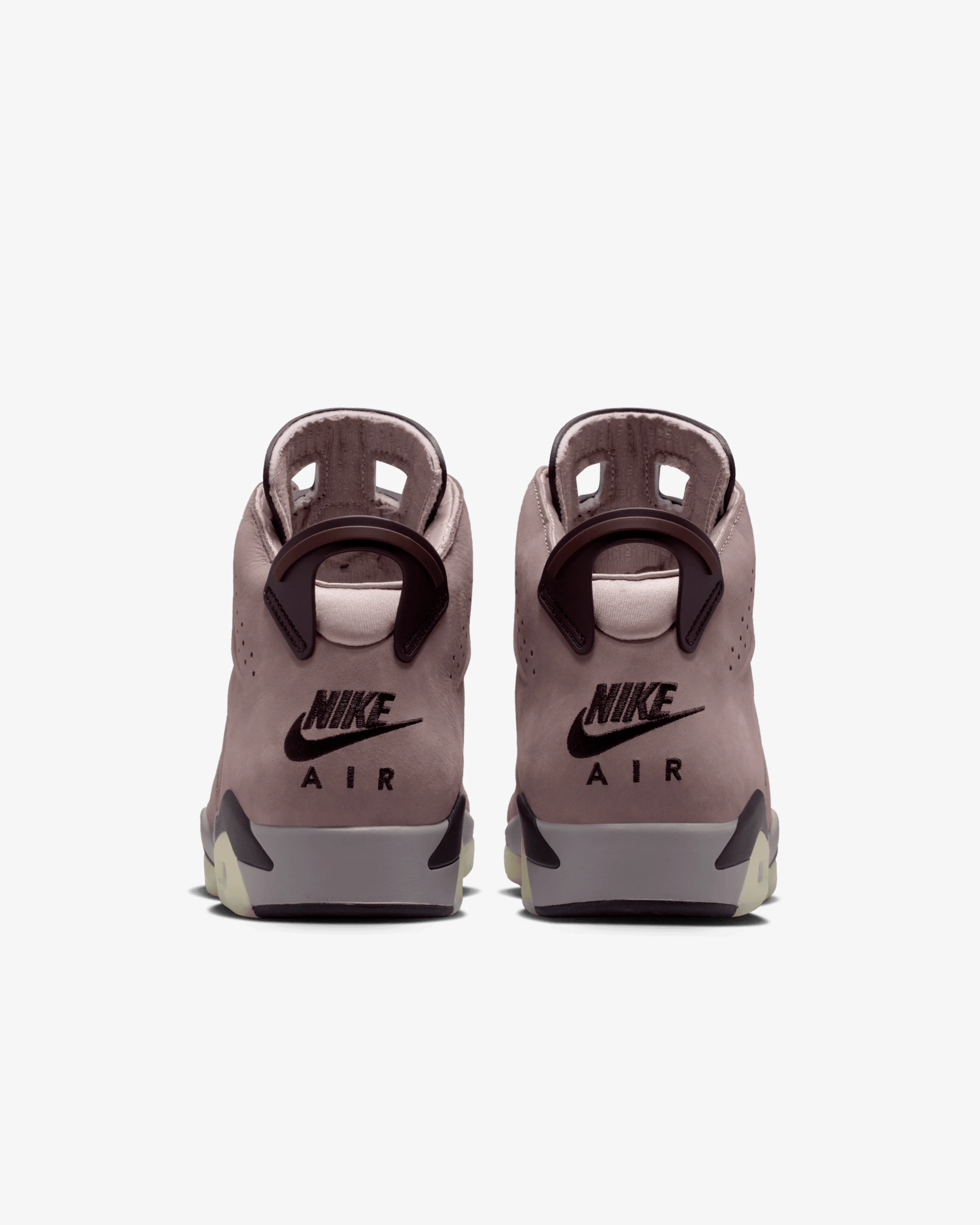 Nike - Men's A Ma Maniére Air Jordan 6 Retro Sneakers - (Vapor Mauve)