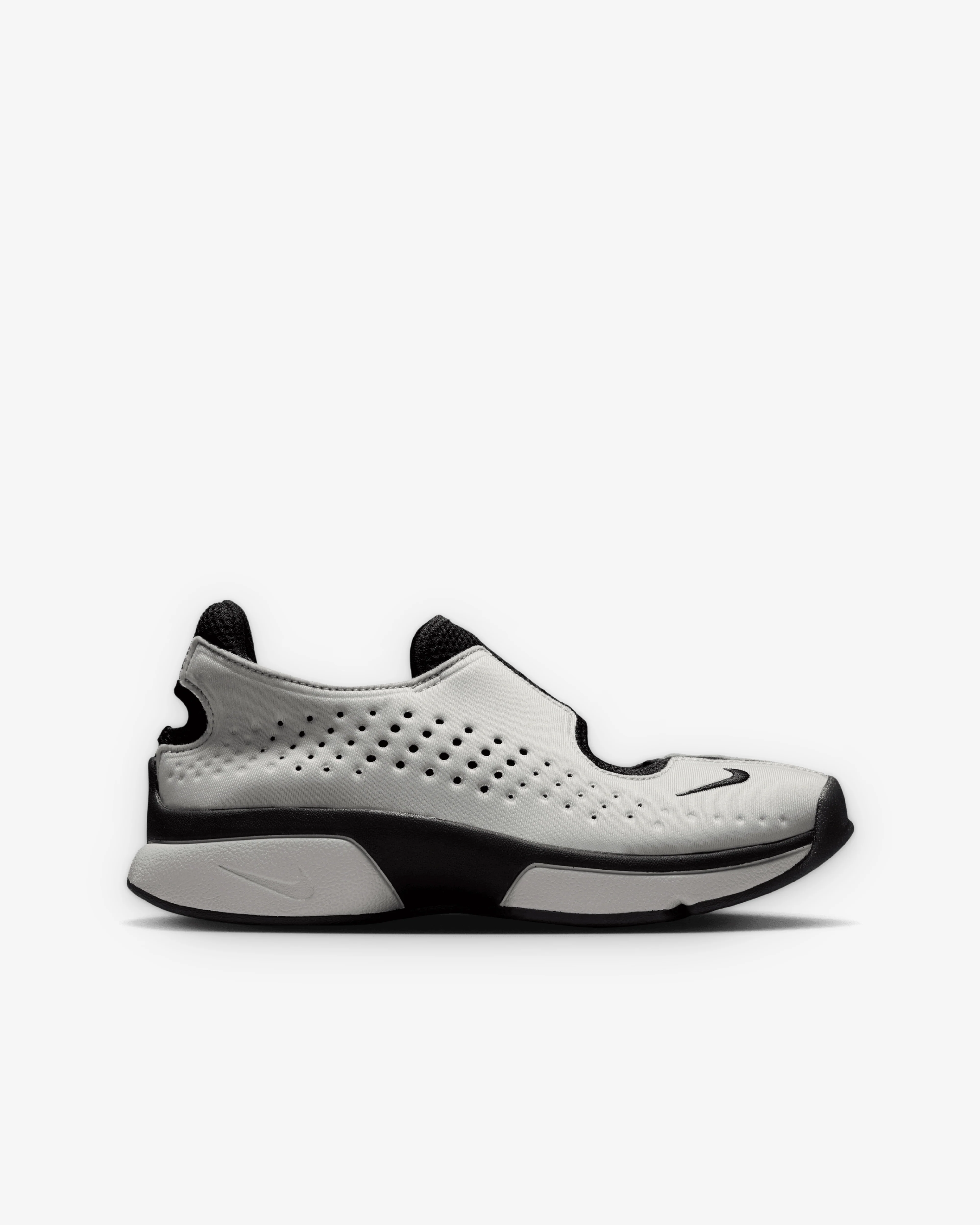 Nike - Rift 2 - (Metallic Silver)