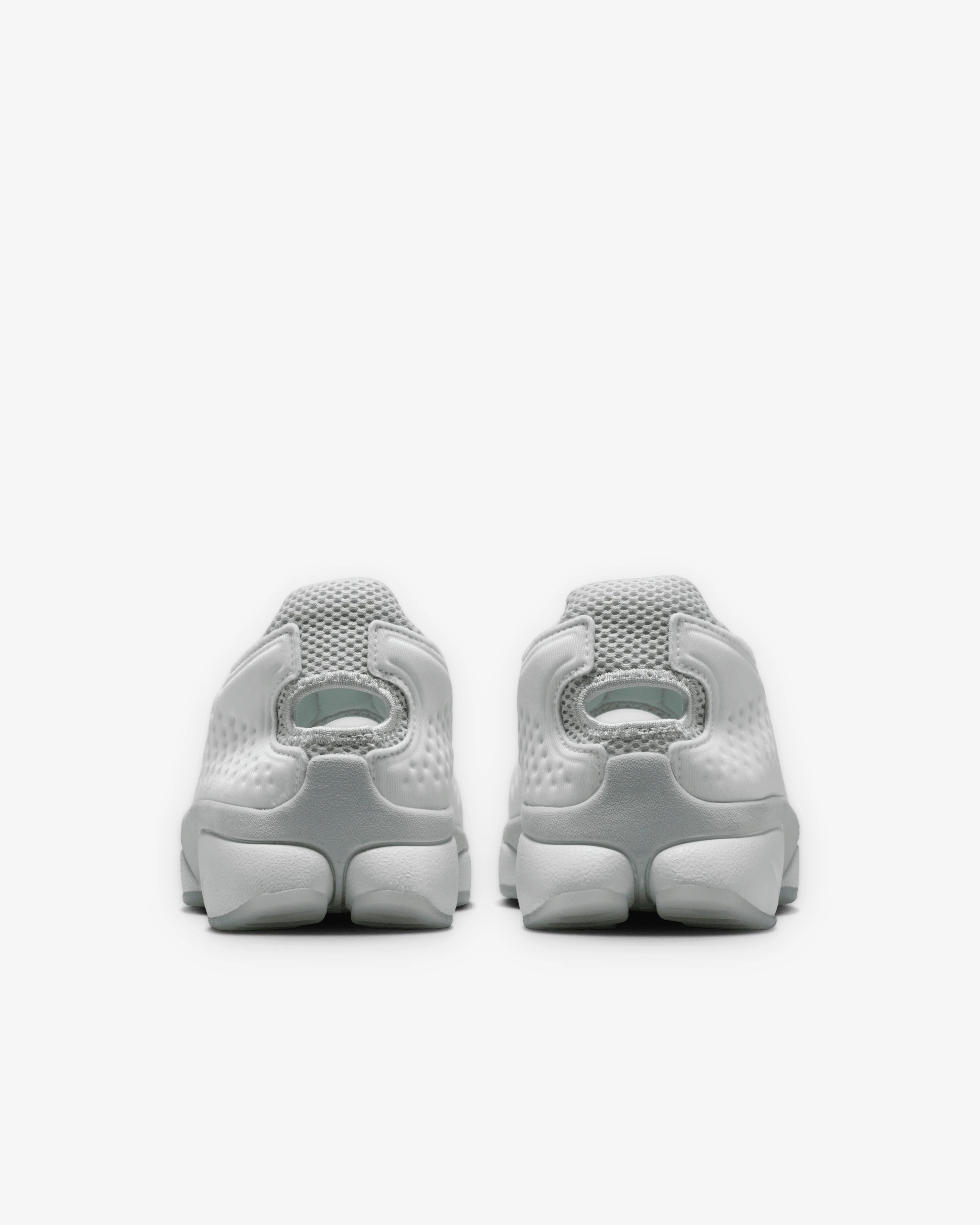 Nike - Rift 2 - (Summit White Swan)