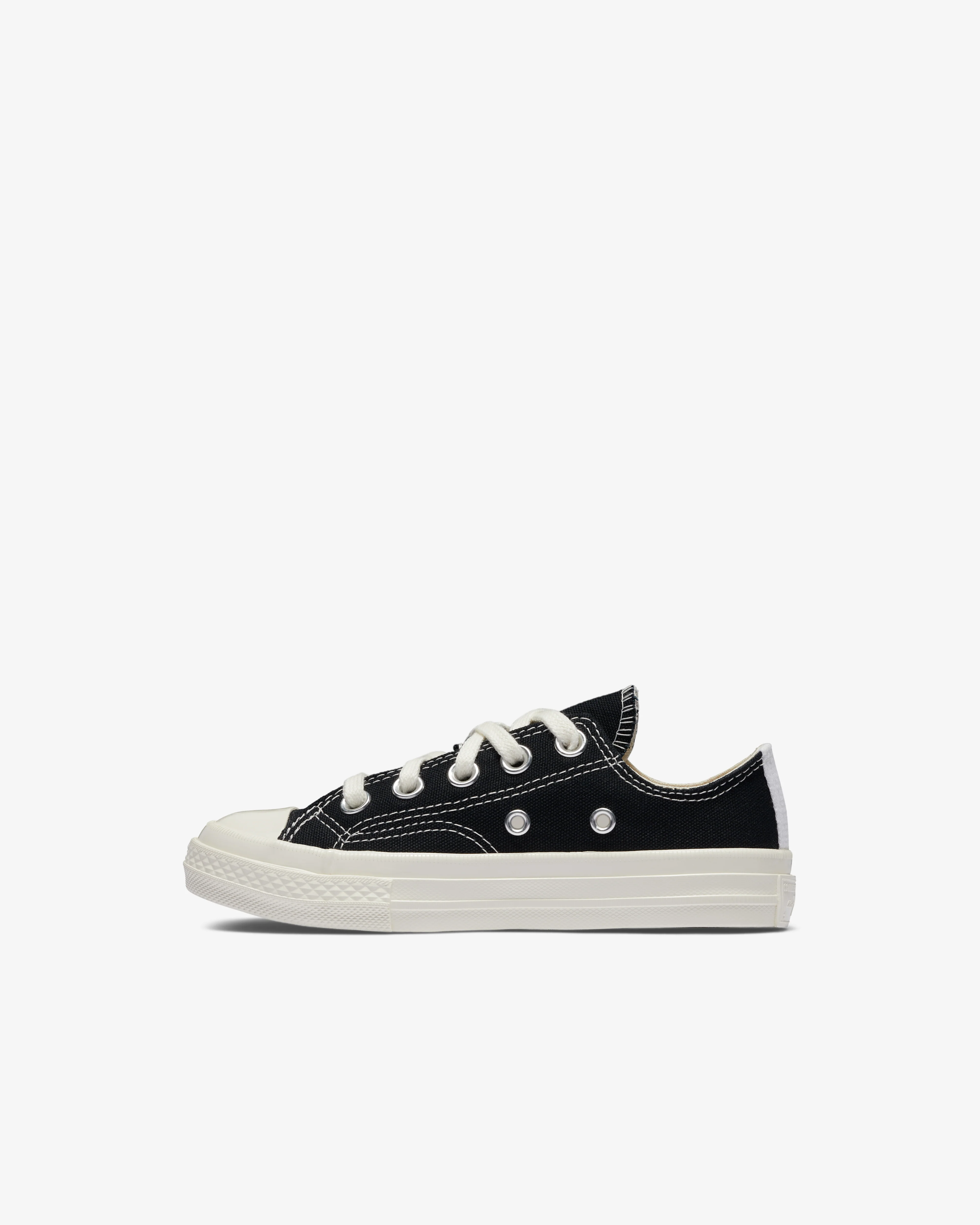Play Converse - Kids' Small Red Heart All Star 70's Low Sneakers - (Black)