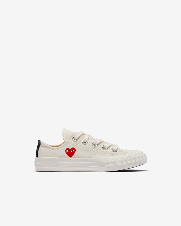 Play Converse - Kids
 Small Red Heart All Star 70
s Low Sneakers - (Beige)