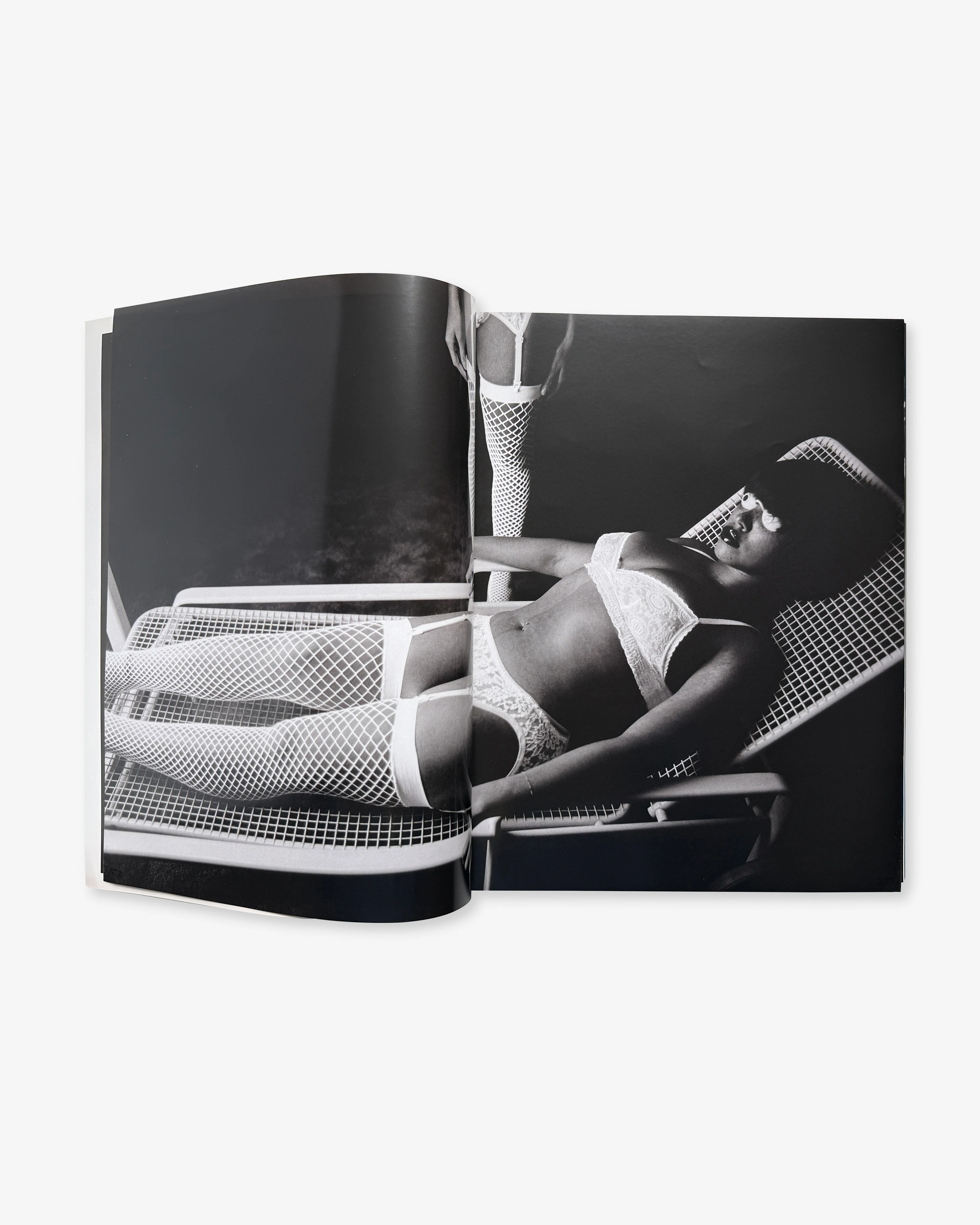 Idea - Ice Magazine Vol.2 By Renell Medrano - (Multi)