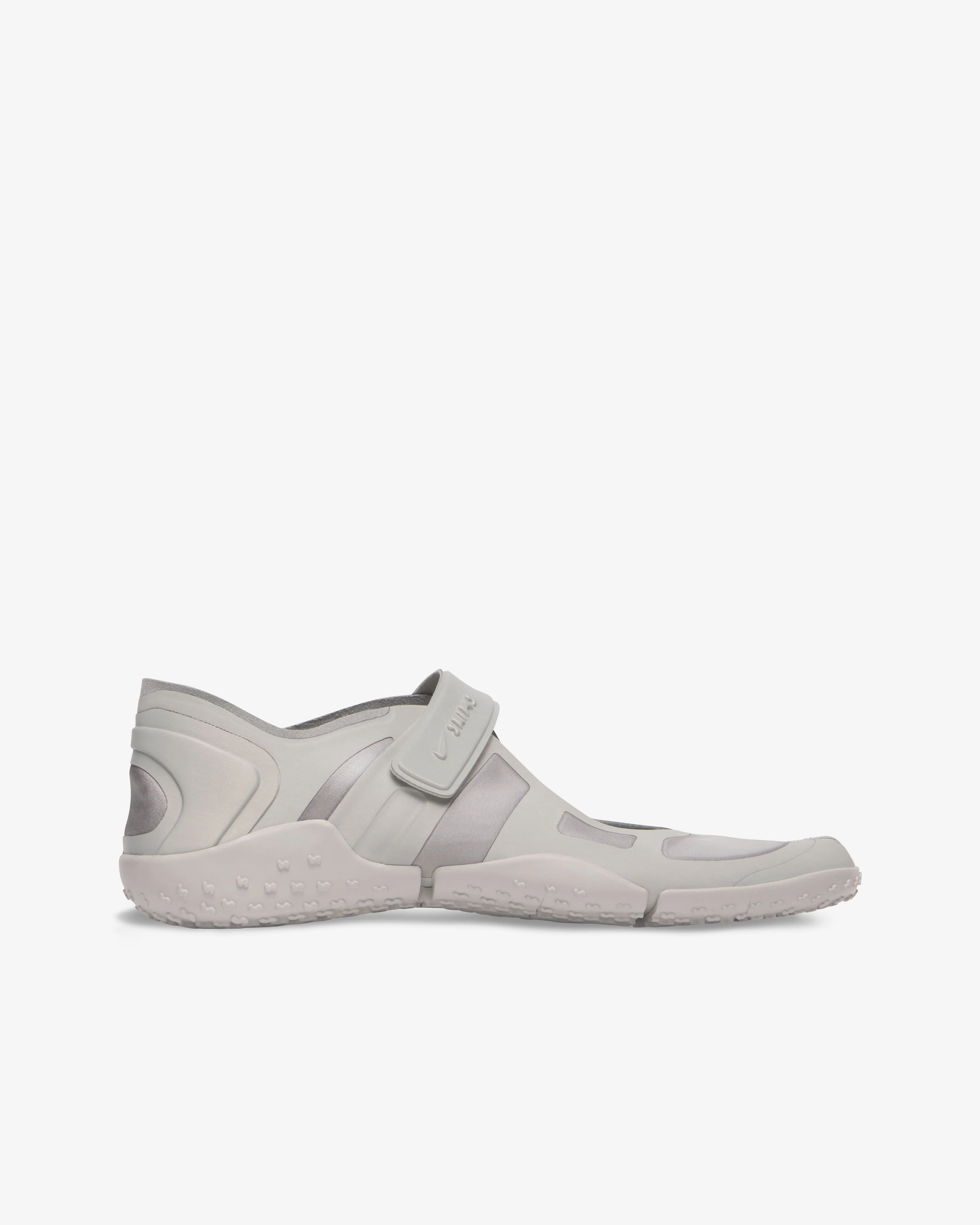NikeSKIMS - Rift Satin - (Night Silver/Grey)