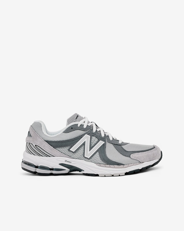 Comme des Garçons Homme - New Balance 860V2 Sneakers - (Grey)