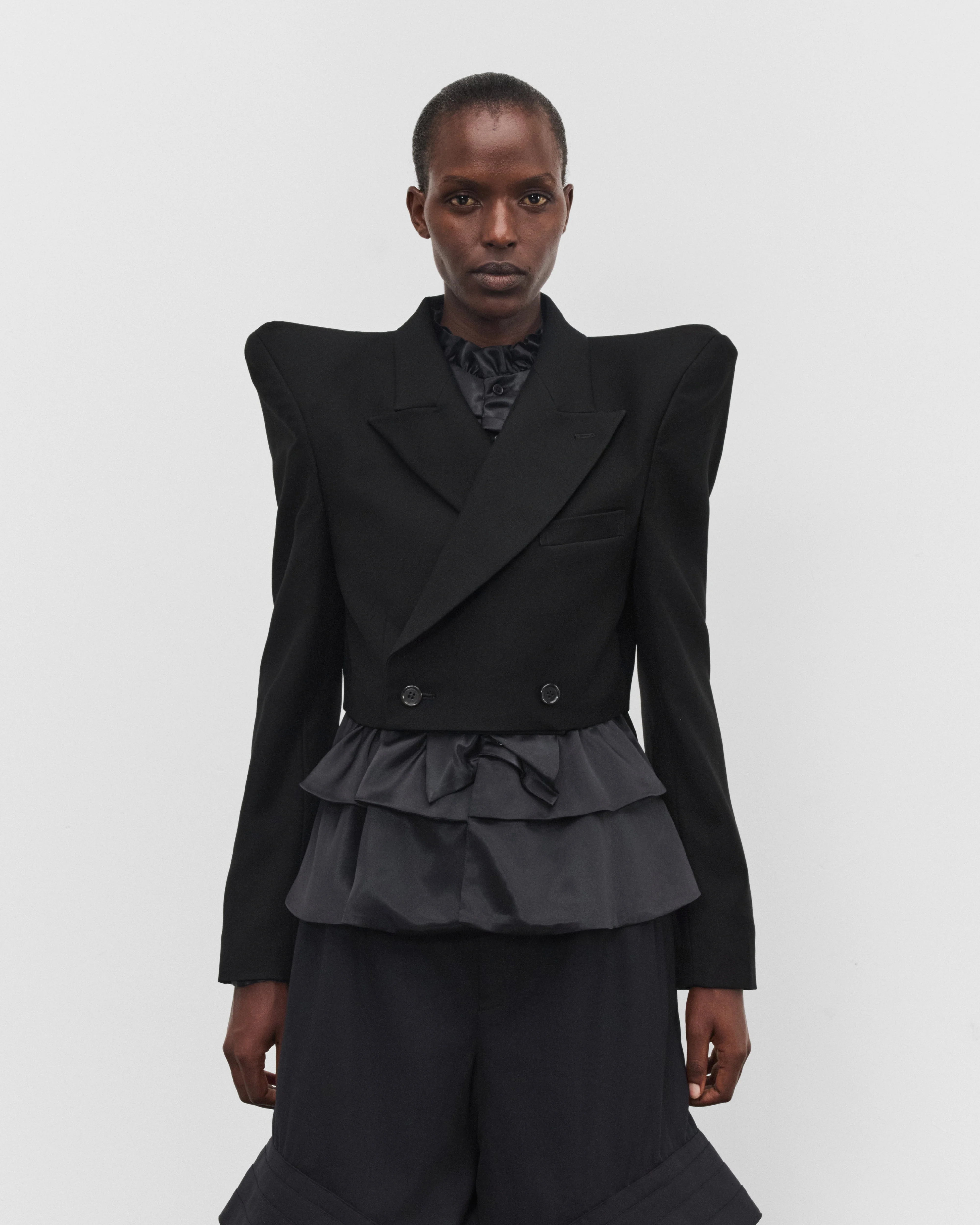 Noir Kei Ninomiya - Women's Cropped Blazer - (Black)