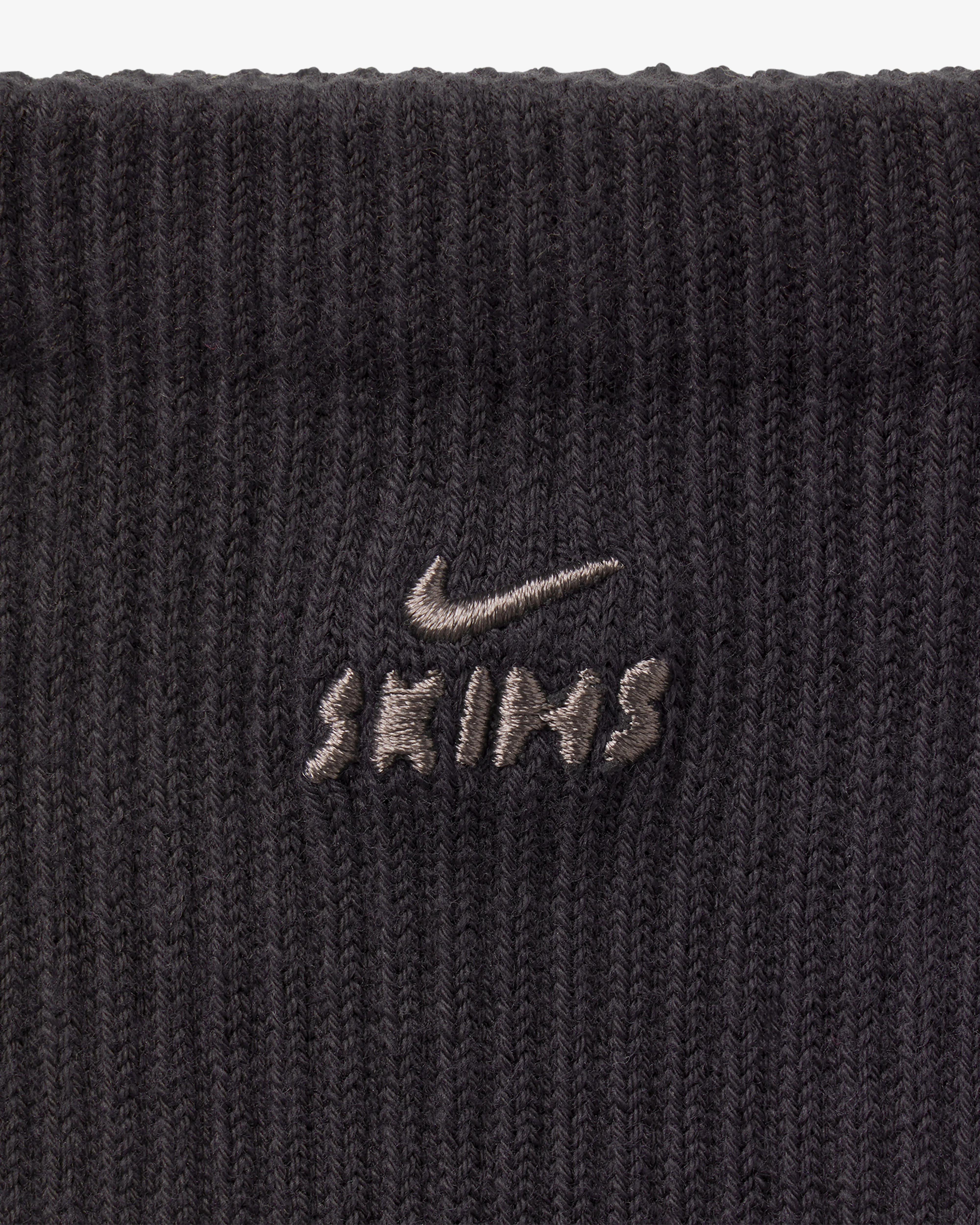 NikeSKIMS - Women's Dri-FIT Pilates Grip Crew Socks - (Obsidian)
