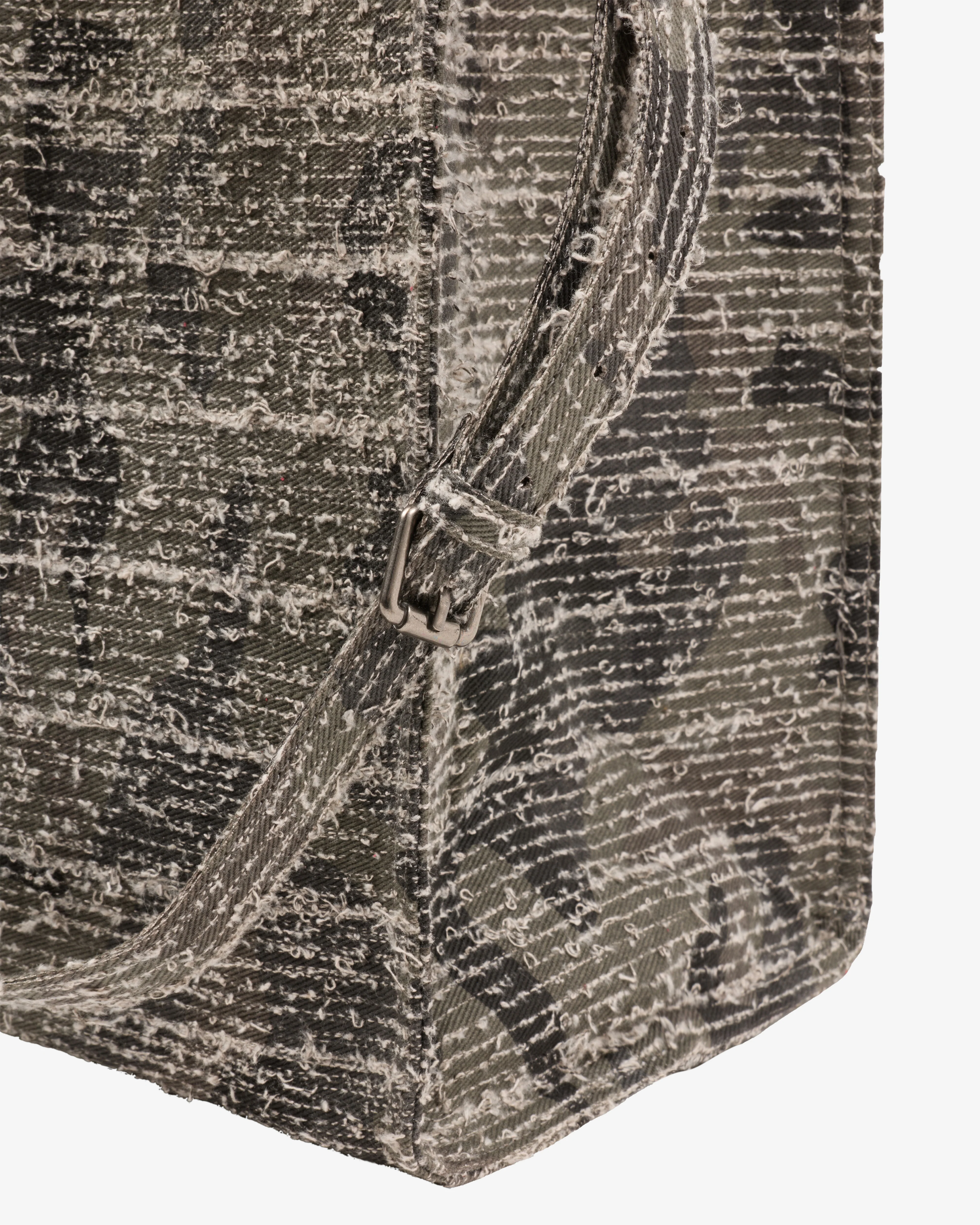 Fugazi - Men’s Textured Weekender Bag - (Camo)