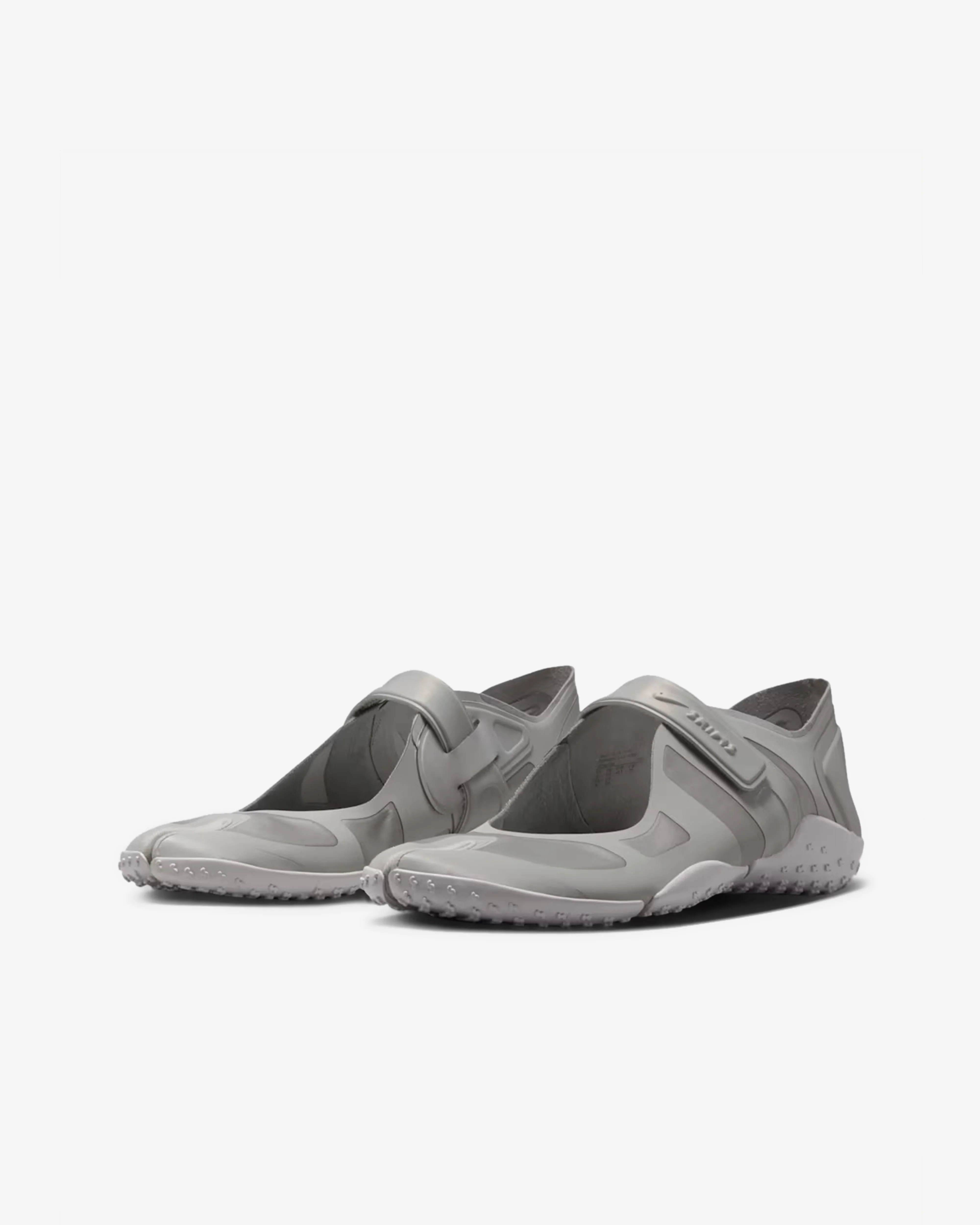 NikeSKIMS - Rift Satin - (Night Silver/Grey)