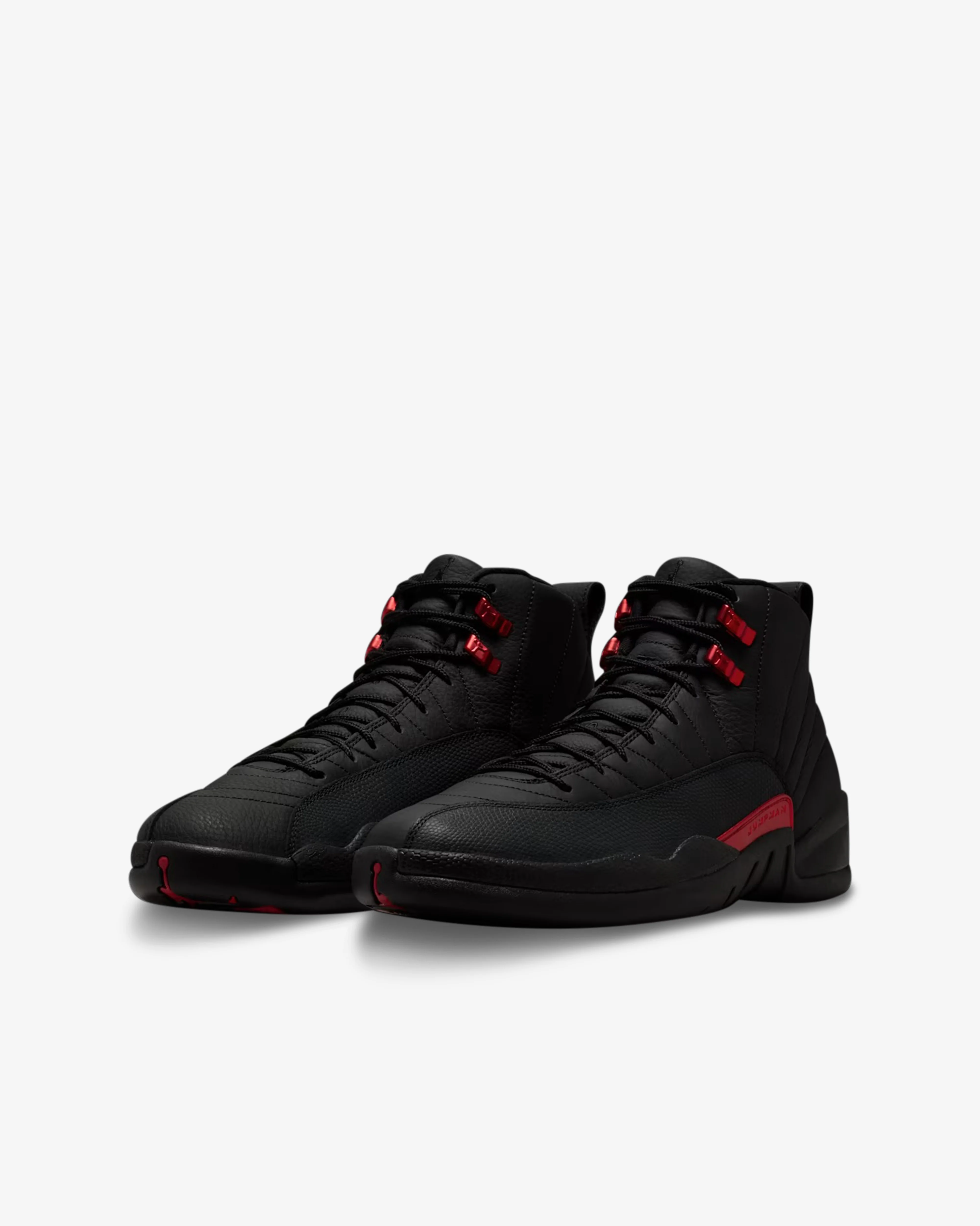 Nike - Men's Air Jordan 12 Retro Sneakers - (Black/Red)