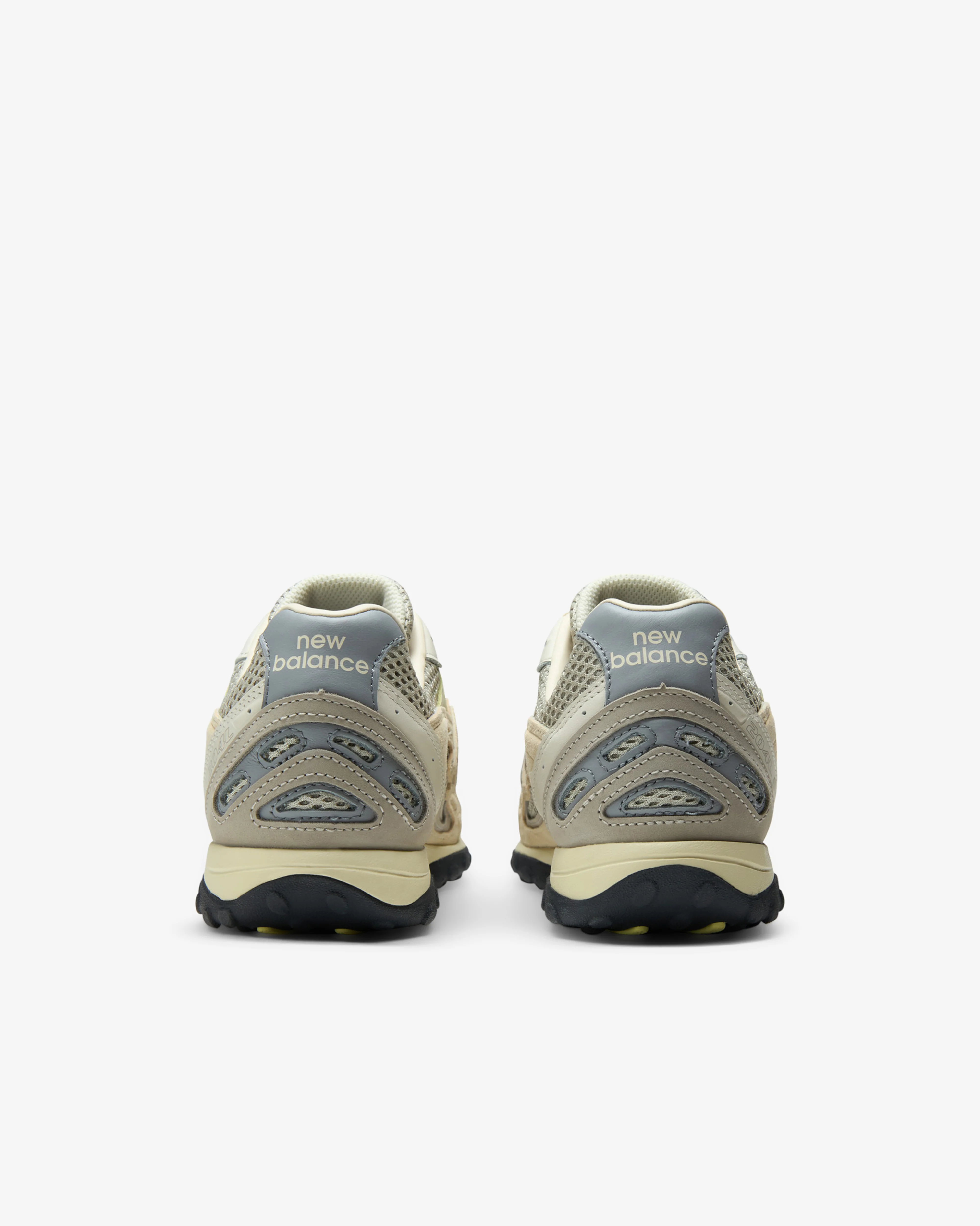 New Balance - Men's Auralee 204L Sneakers - (Plaza Taupe/White Jade)